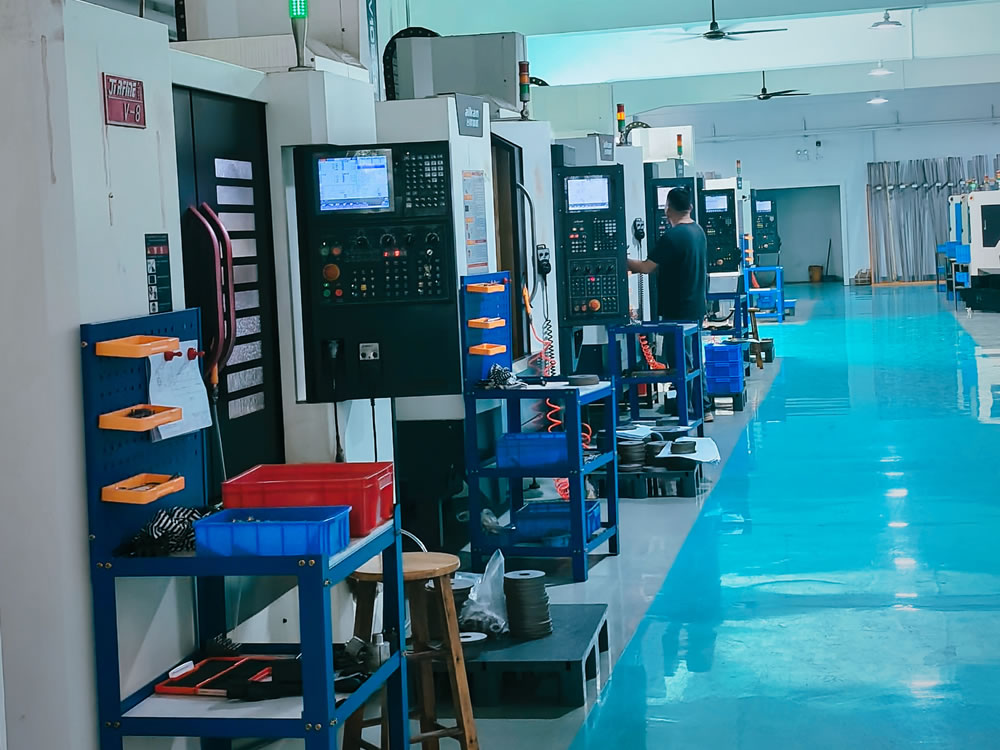 CNC lathe and CNC workshop